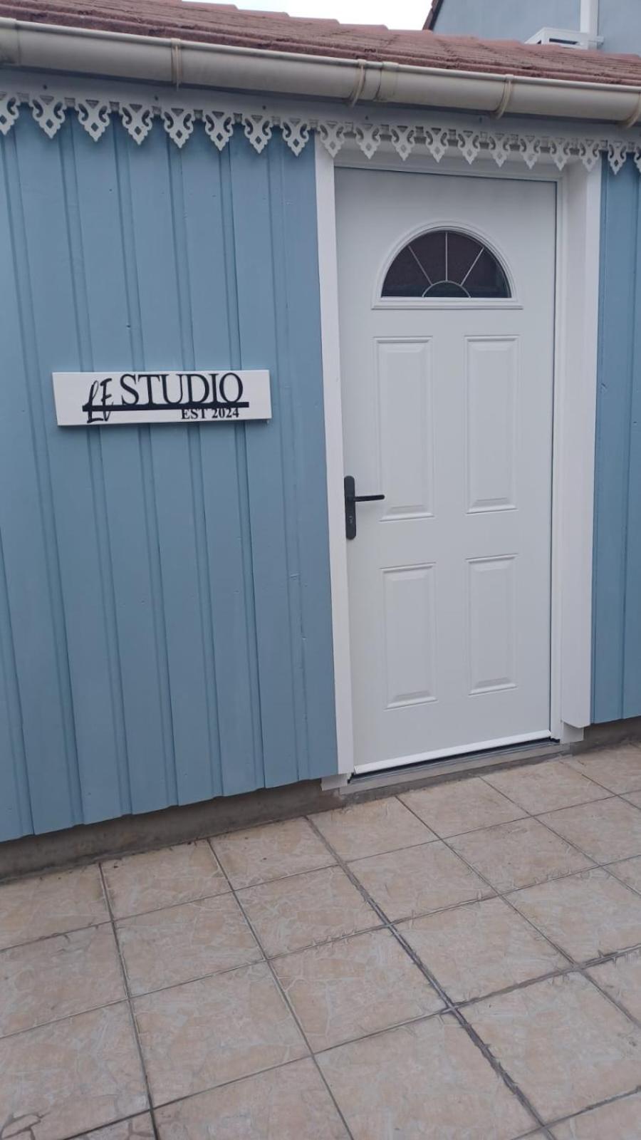 Le Studio Ομπερβιλιέ Εξωτερικό φωτογραφία